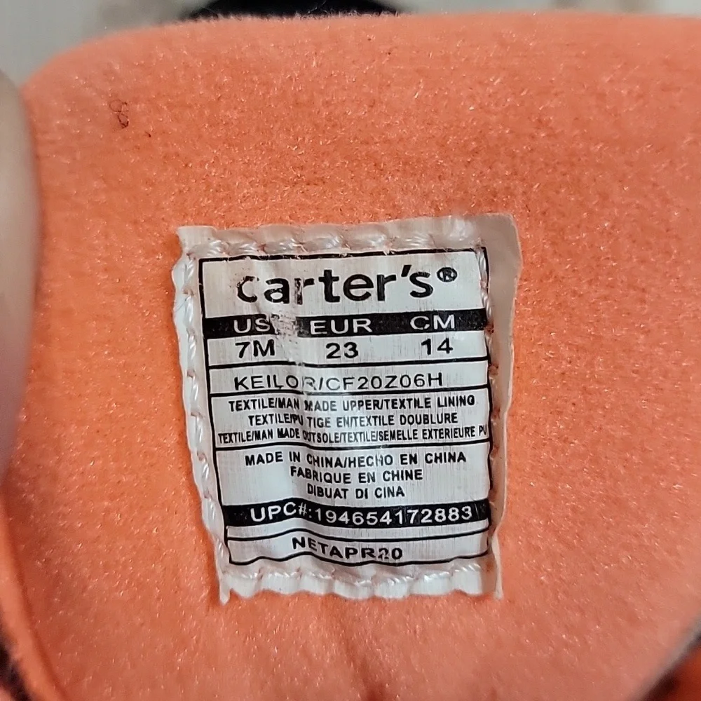 Carters Unisex-Child Snow Boots, size 7. Navy, dark gray and orange. Like new.